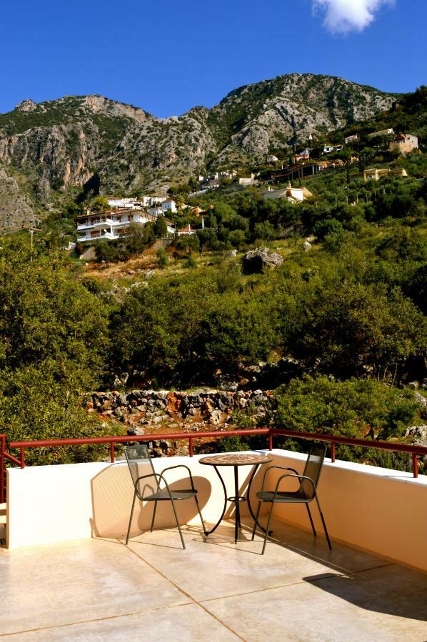 Aloe Meli Apartment Kalamata Exterior photo